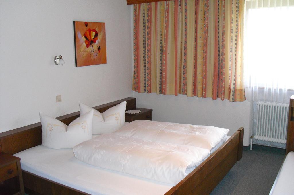 Ferienwohnung Reinstadler يرتسنز الغرفة الصورة